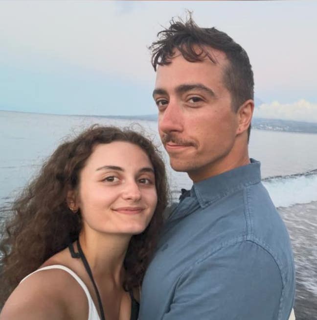 Reliable Medical Student looking for double room Main Photo