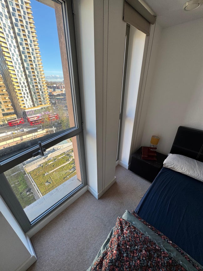 Large Double Room + Own Bathroom – Bills Inc Main Photo