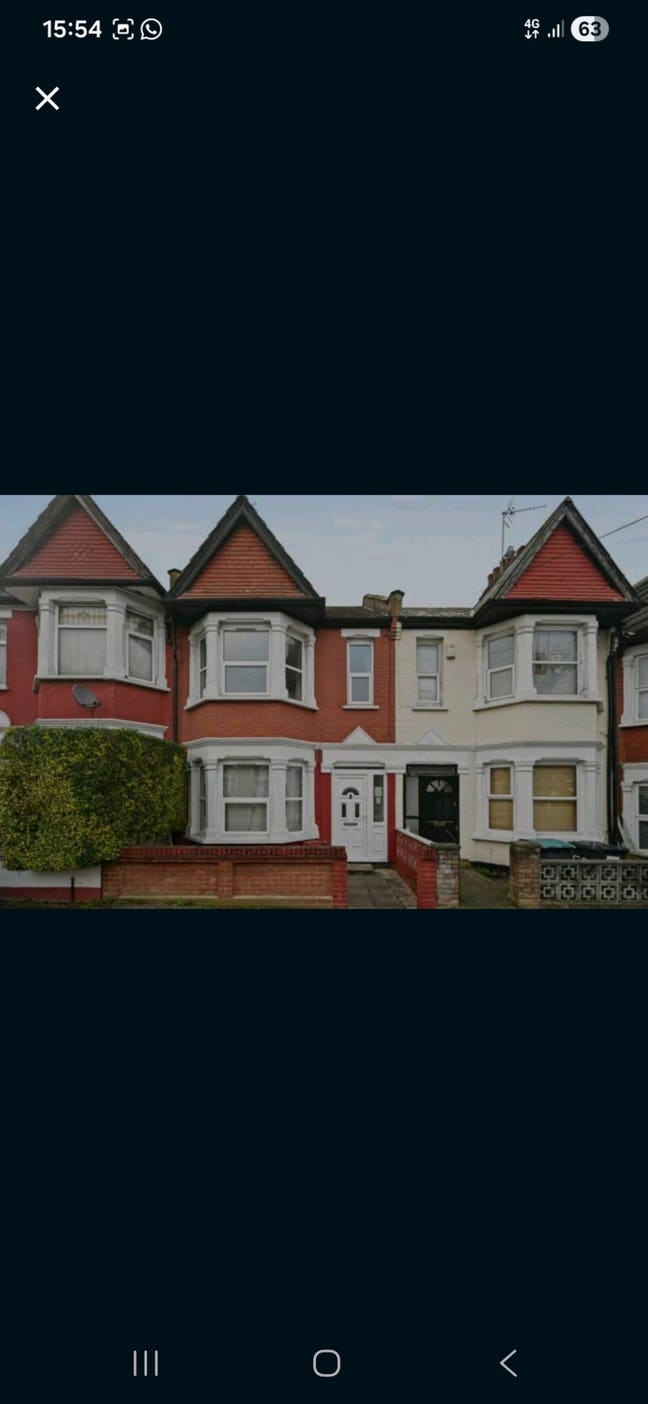 Double room second floor to rent in a quite area  Main Photo