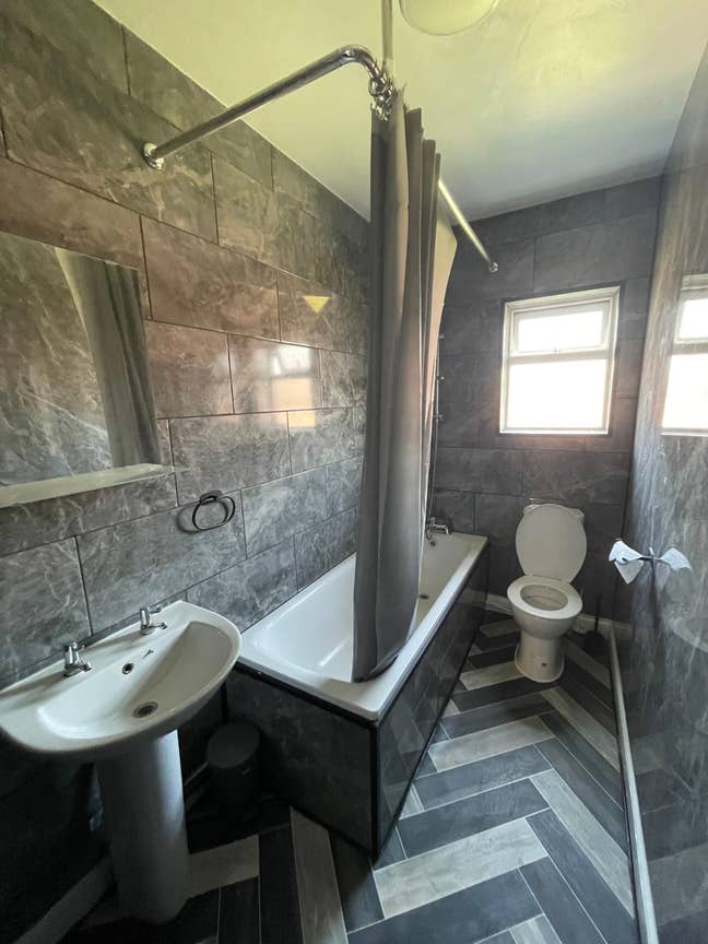 Room in a Shared House, Fitzwilliam Road, S65   Main Photo