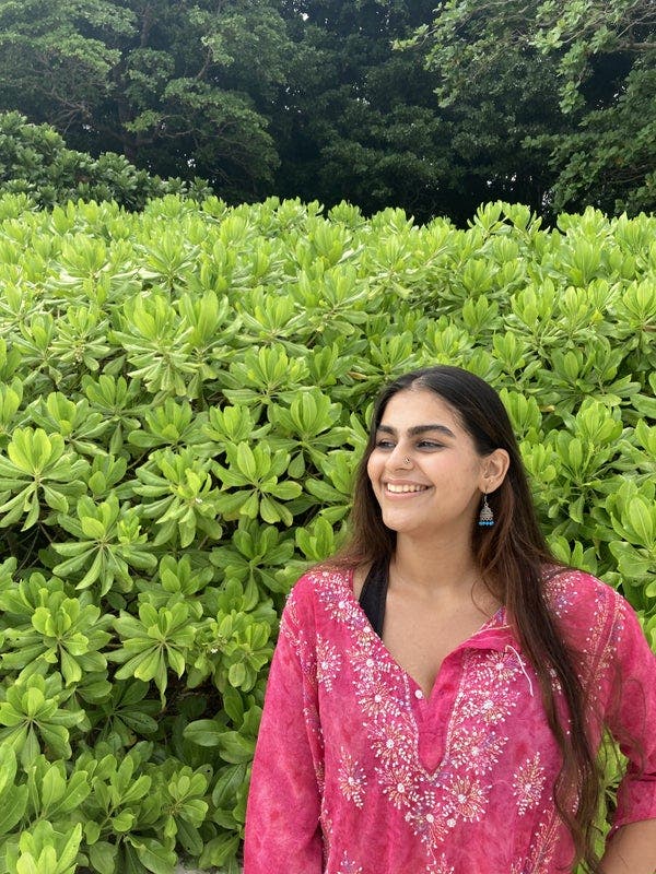 Professional Female seeks a double room Main Photo