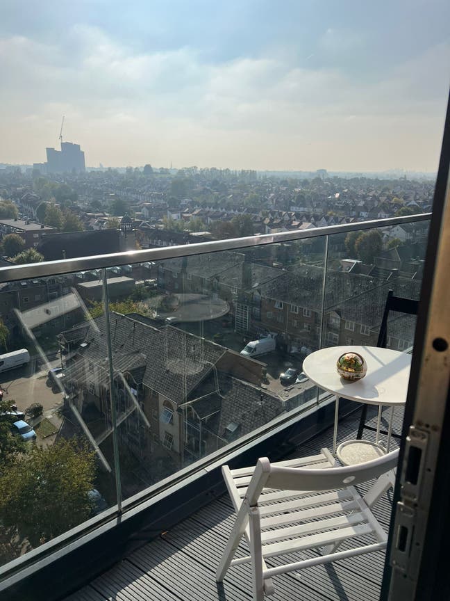 Large Double Bedroom with Ensuite and Balcony Main Photo