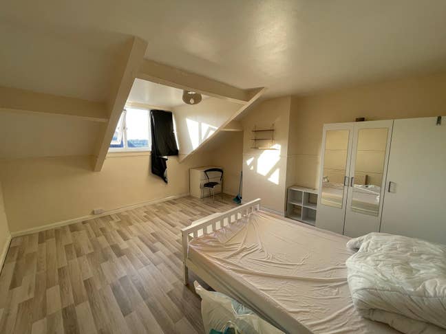 Large pet friendly double near city centre Main Photo