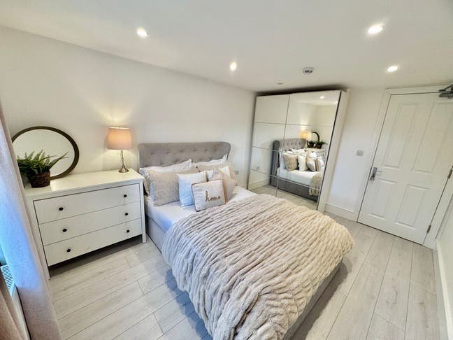 Top Floor double Room Main Photo