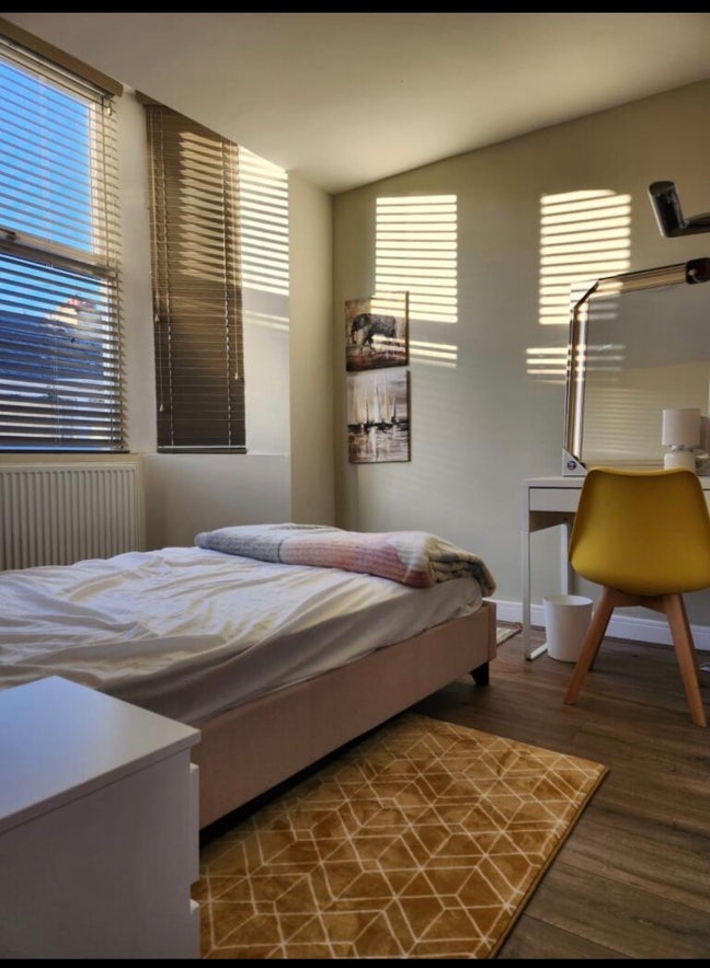 ***Amazing En-Suite Double Rooms Available*** Main Photo