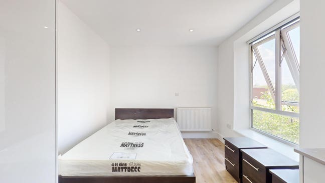 * Pretty Flat in Kilburn- Book Your Viewing! Main Photo