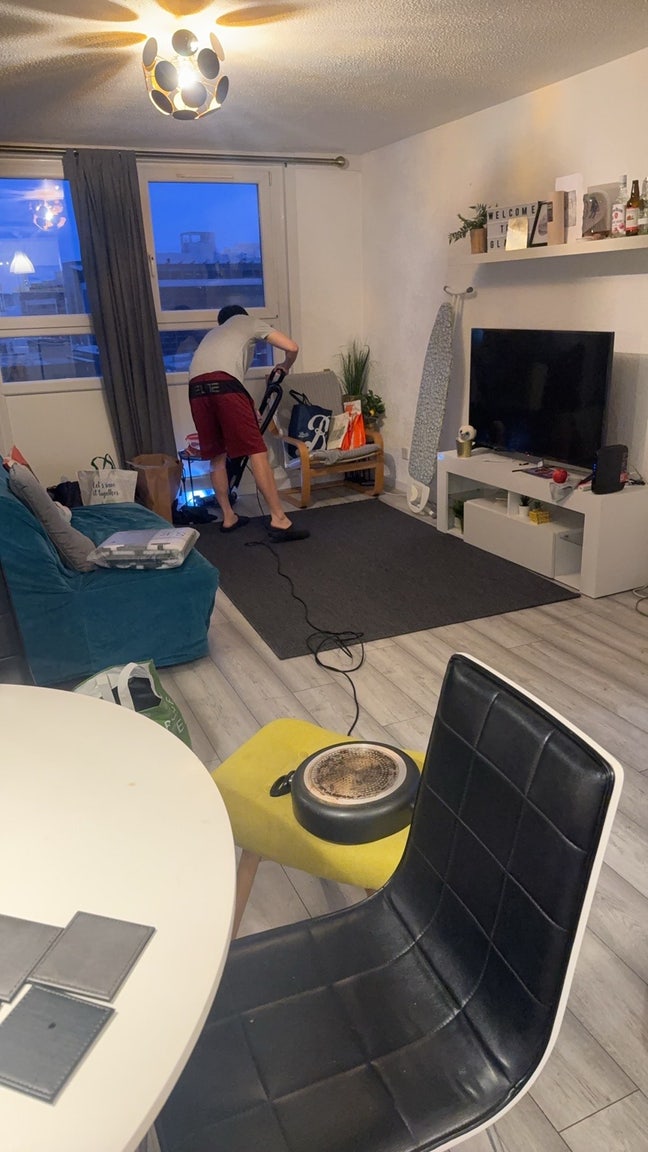 One Bedroom in 2B1B Flat Available  Main Photo