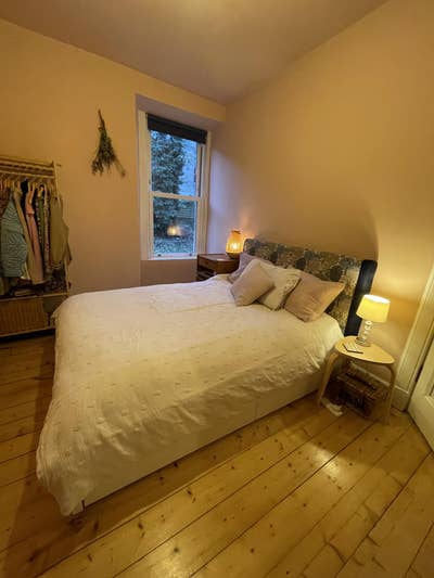 Double Room in Lovely Edinburgh Flat (Jan–April) Main Photo