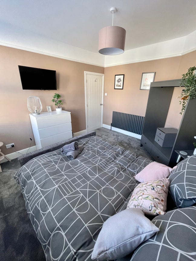 Modern Room to Let in Smart House Paignton  Main Photo