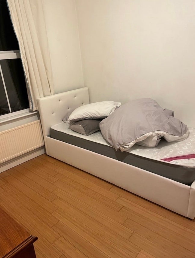 Single room Main Photo