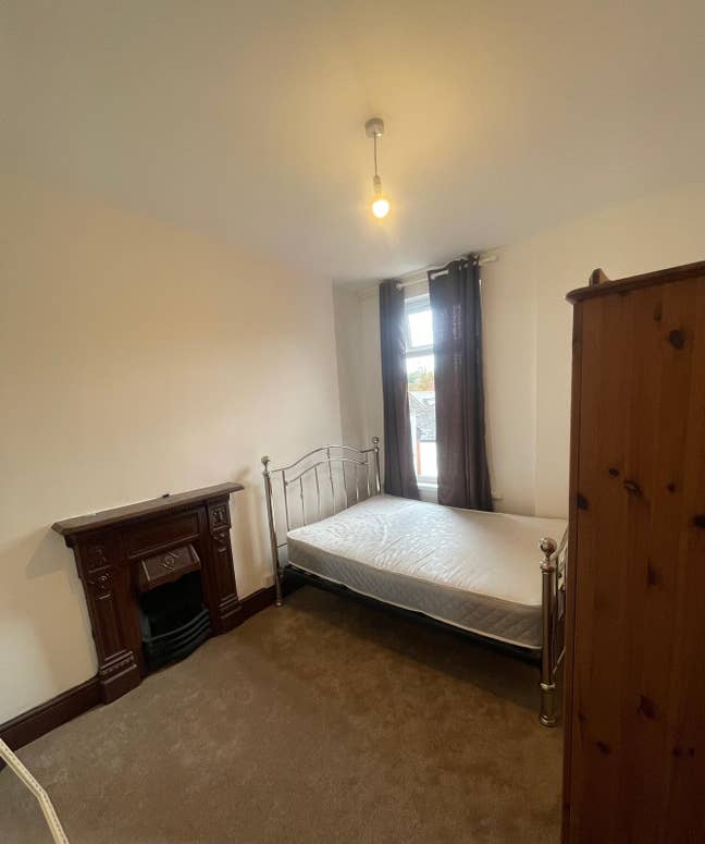 1 king size and 2 double rooms Main Photo