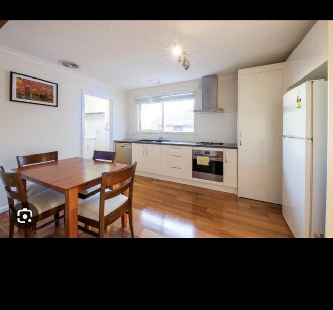 Large Double Room Main Photo