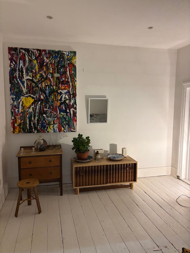 Nice raised ground floor double room. Furnished. Main Photo