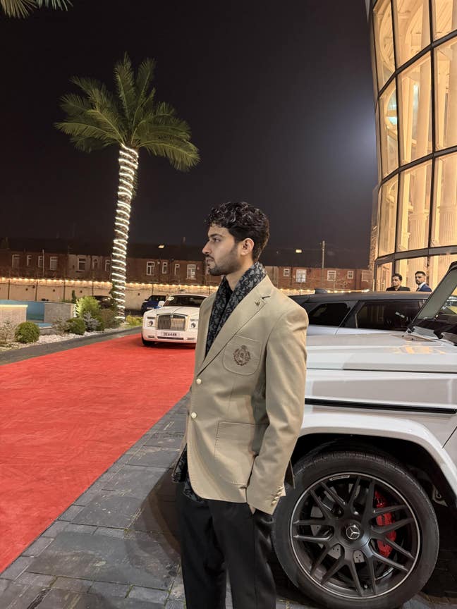 24 year old Male seeks a double room Main Photo