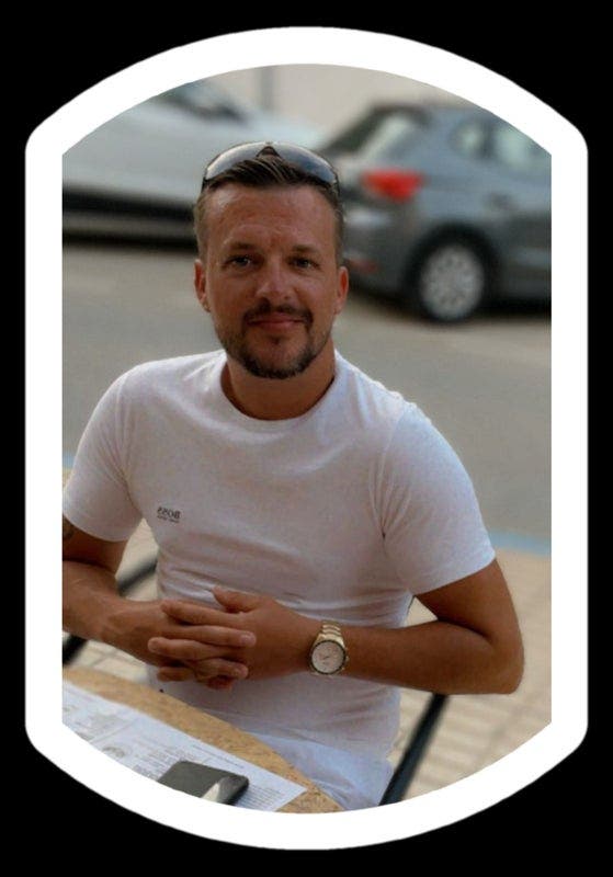 40 year old Male seeks a single or double room Main Photo