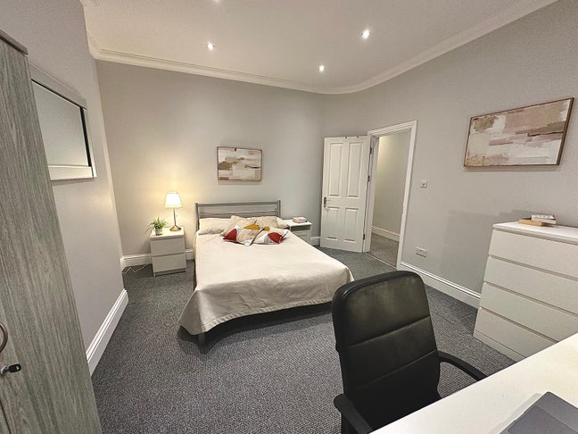 New Doubles in a Gorgeous Shared House!✨ Main Photo