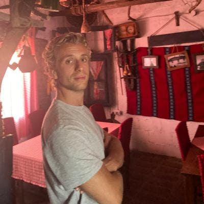 Looking for new place in Brighton Main Photo