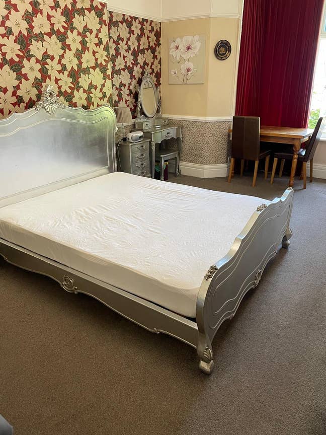 Large Ensuite double room in Harrogate town center Main Photo