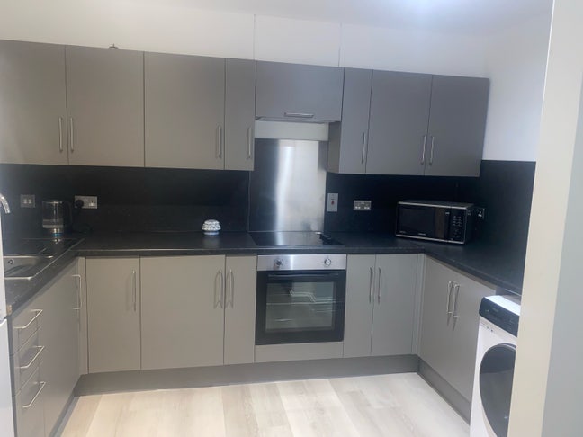 Double room for rent - bills included Main Photo