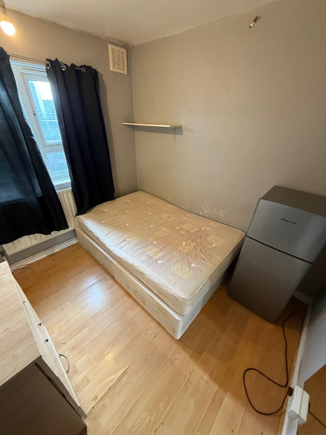 🛏️ Double Room to Let in - Stockwell Main Photo