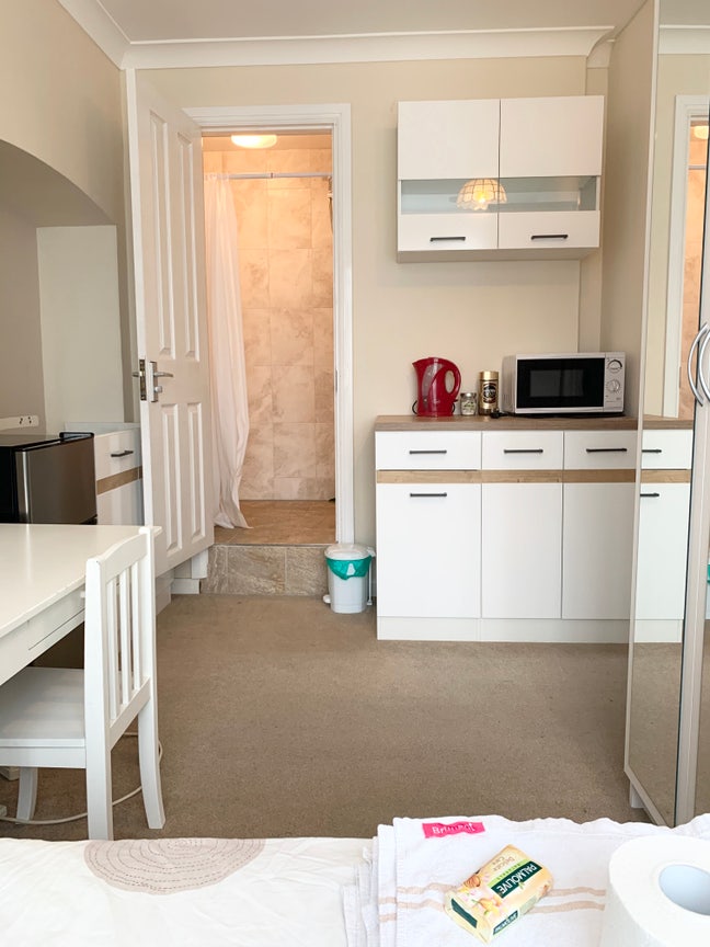 Single Studio Mill Hill Colindale 10min walk Parki Main Photo