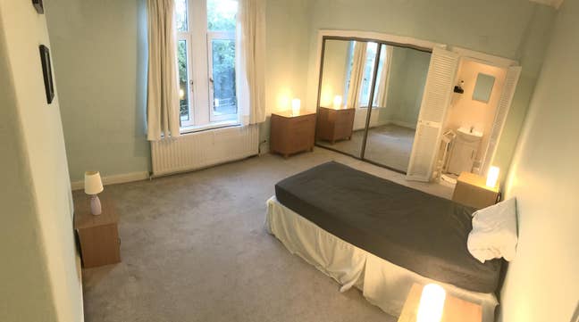 Stunning En-Suite Large Double Bedroom Main Photo