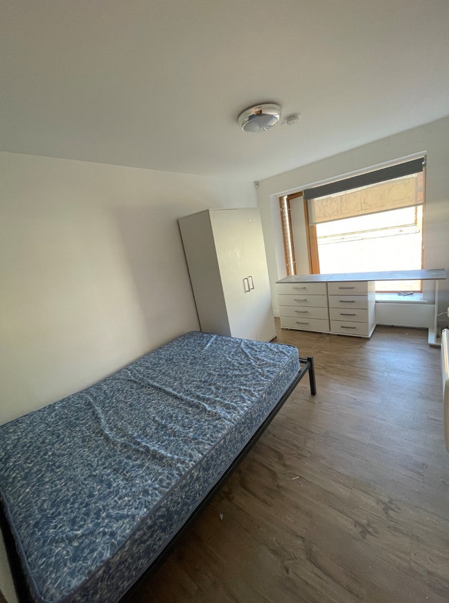 Room Available Manchester  Main Photo