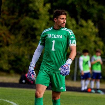 Footballer looking for place to stay.  Main Photo