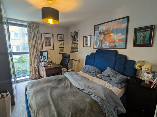 Large Room w/ bathroom in Stunning Flat Main Photo