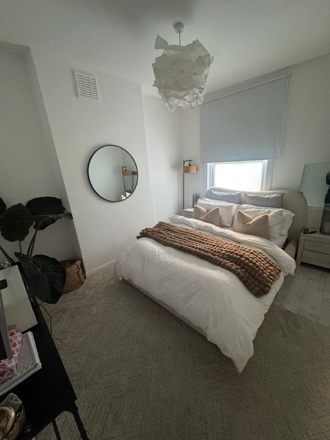 Beautiful 1st floor flat  Main Photo