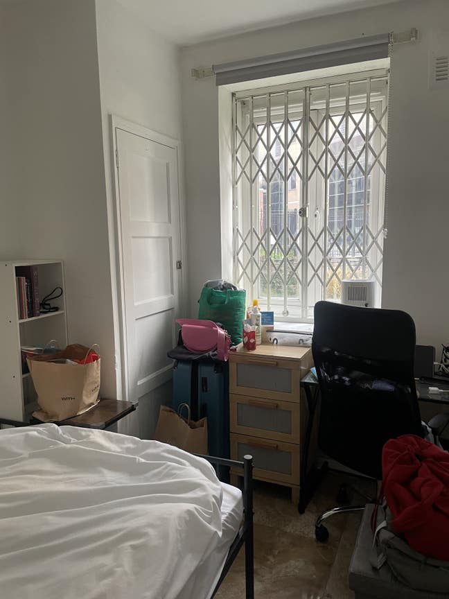 Bright Double Room in London Bridge Main Photo