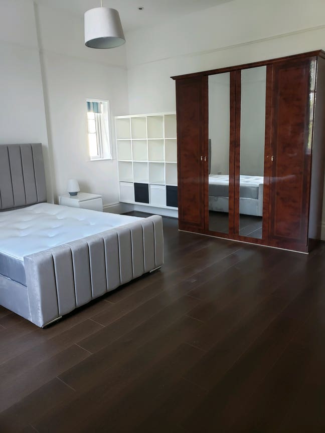 Warm and Cozy Double Room, Quiet Peaceful location Main Photo