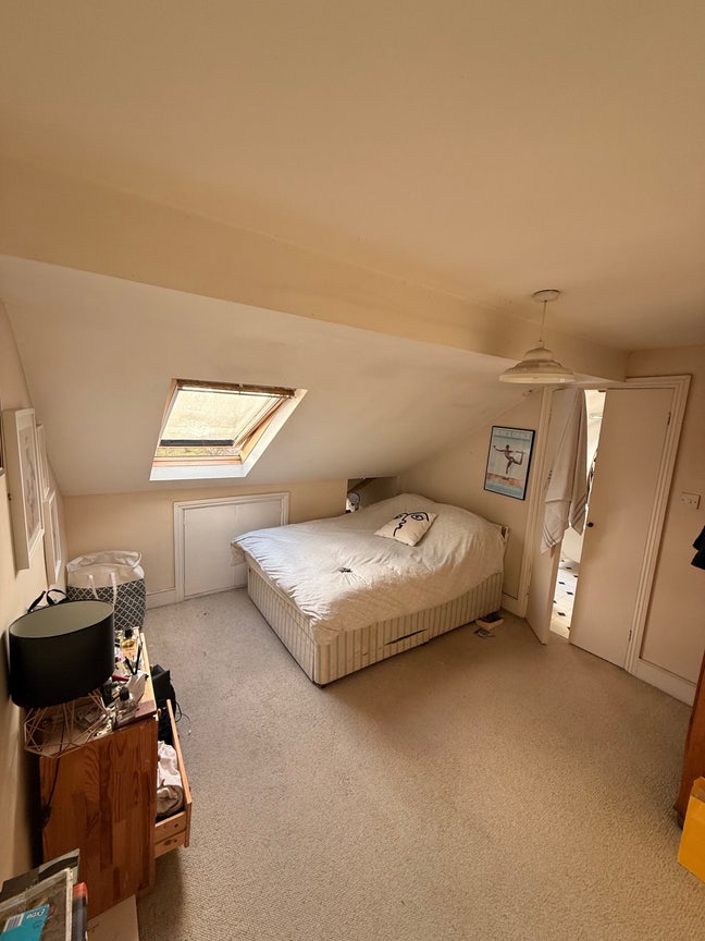 Spacious double en-suite room overlooking common  Main Photo