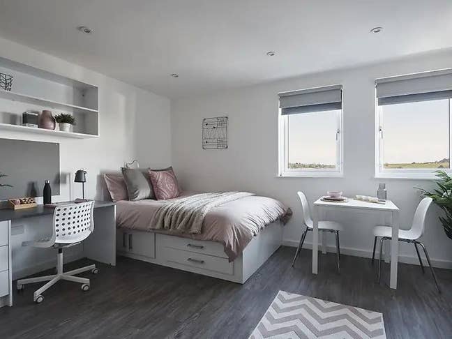 Superior Plus Studio - The Quarry, Falmouth Main Photo