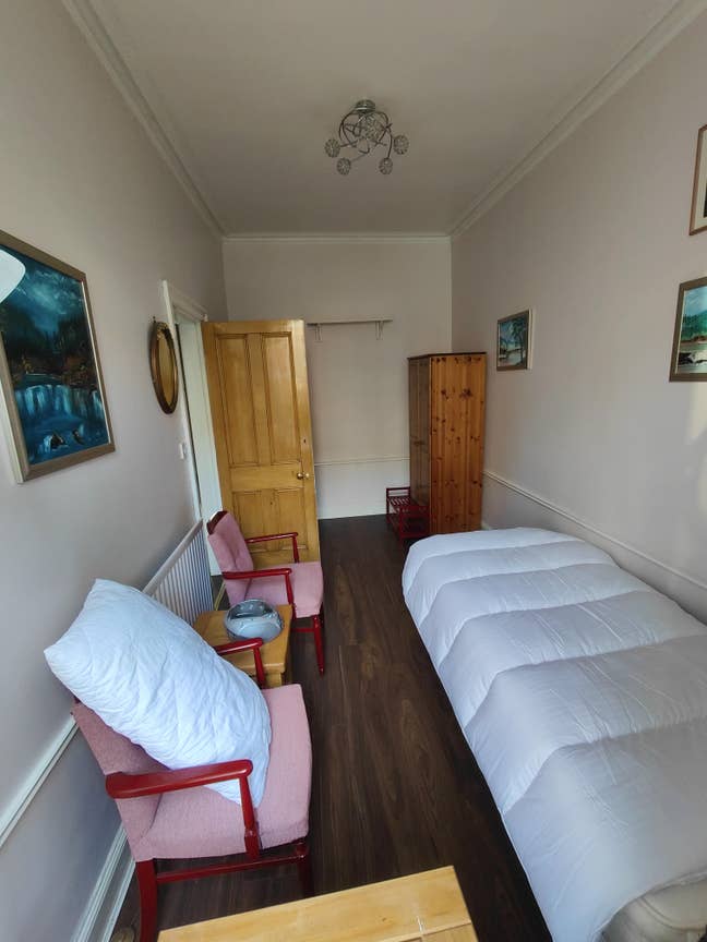 Cosy quiet room close to the city centre Main Photo