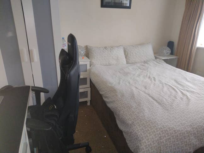 Available 20 December great location . Main Photo