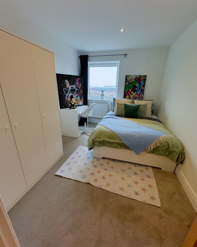 🚀Room in Lux development | Sauna + Gym | ALL IN  Main Photo