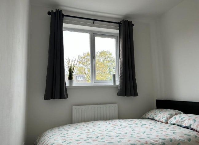 1 Room in quiet house in Hucknall bills inc Main Photo