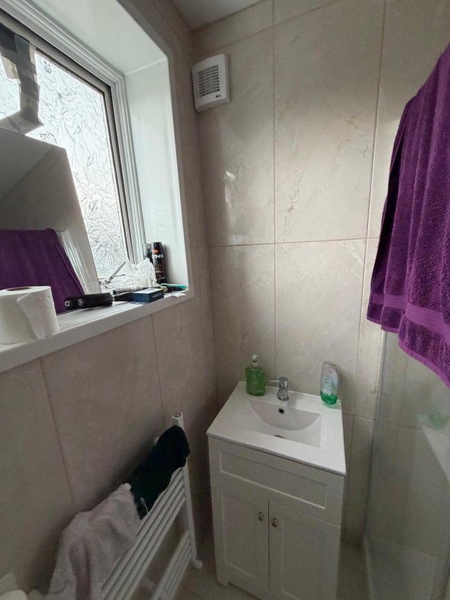 2 bedrooms to rent in Hounslow West Main Photo