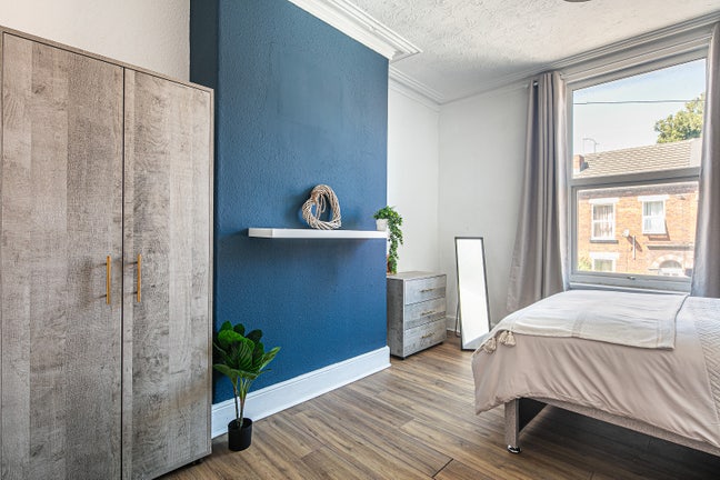 ⭐️2x Stunning  DOUBLES All bills included Main Photo