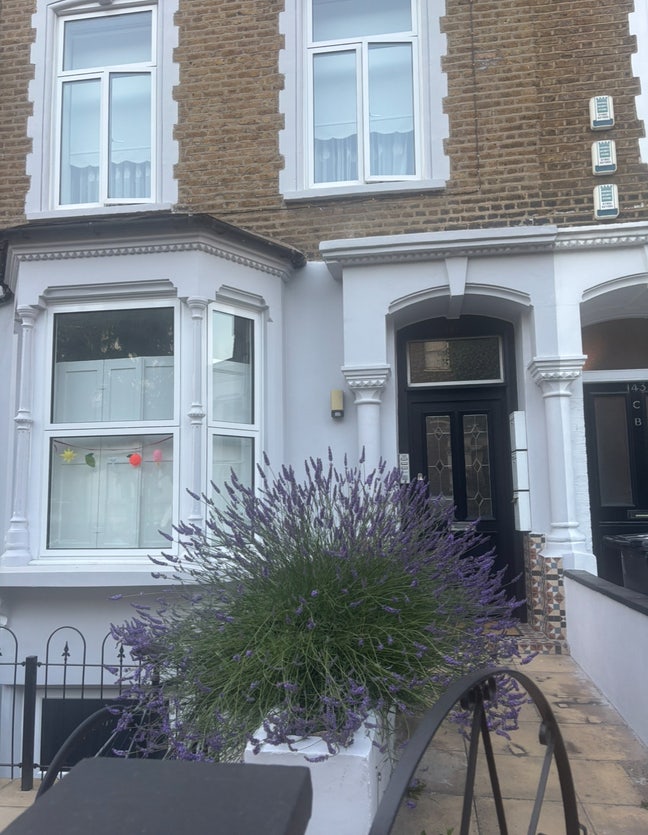 Lovely room to rent in Hackney flat share  Main Photo