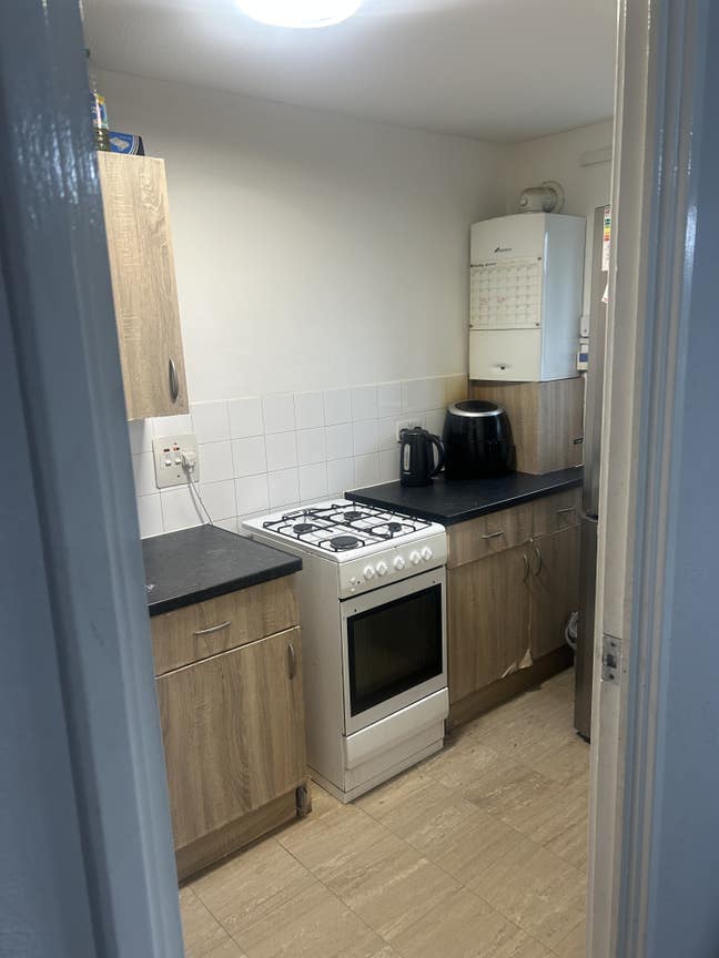 Short-Term Lodger – Gants Hill (Central Line)  Main Photo