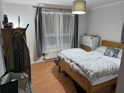 Room for rent with parking Main Photo