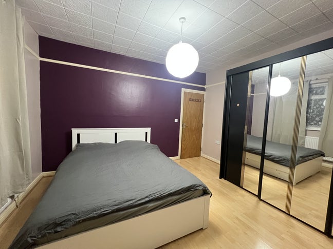 £1550 for 2 bed flat including bills Main Photo