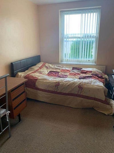 A Spacious Cosy Double Room  Main Photo