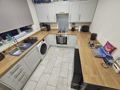 All inclusive room in a 3Bed flat- Ready to movein Main Photo