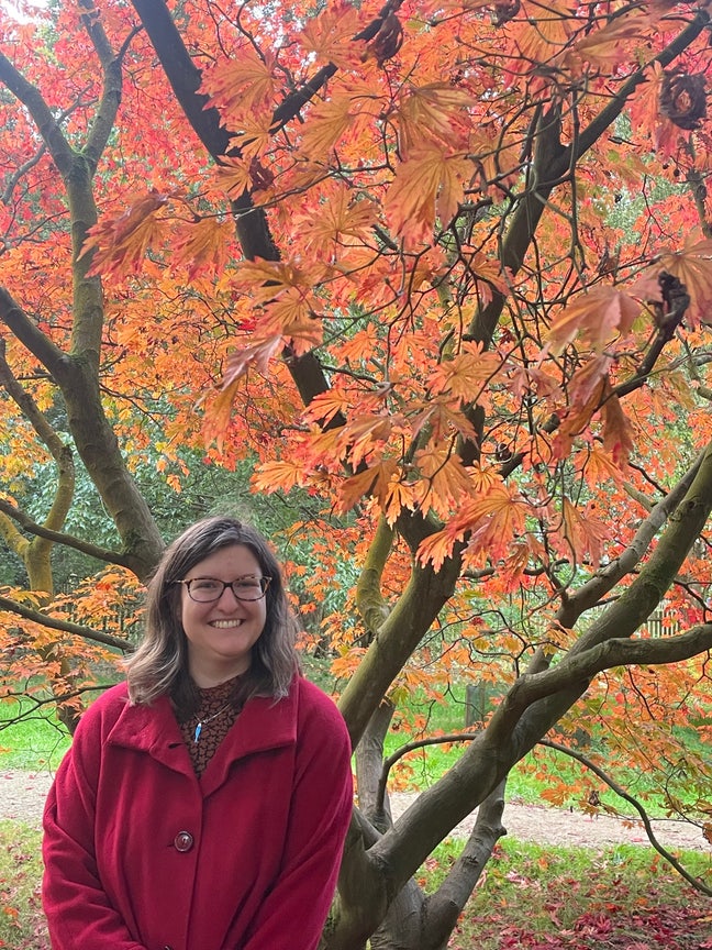 Professional looking for quiet flat near the sea  Main Photo