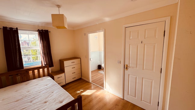 Furnished Ensuite Room - House share PE7  🚍 Main Photo