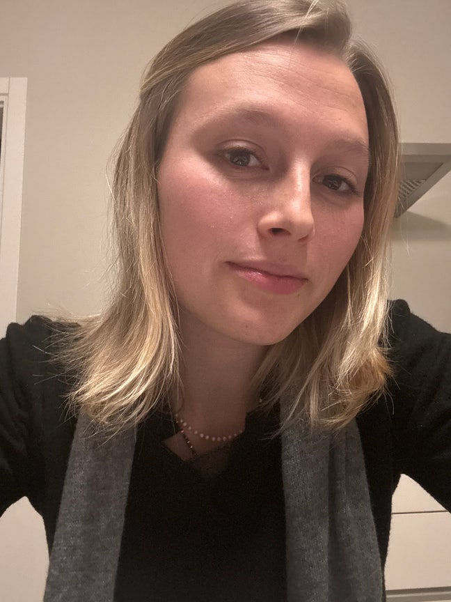 Searching for a room Main Photo