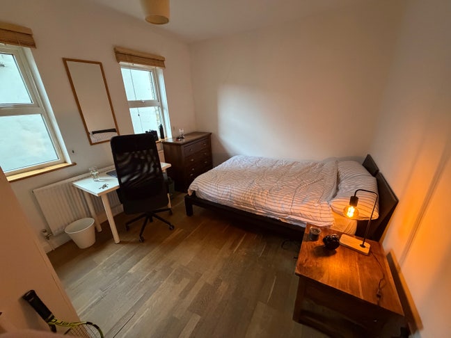 3 Week Sublet Available Opposite Emirates Main Photo